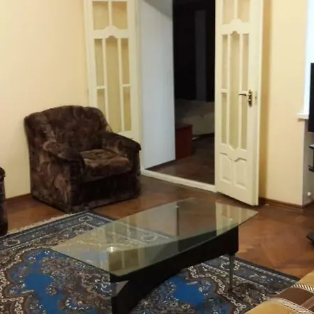 One Bedroom Heart Of Апартаменти